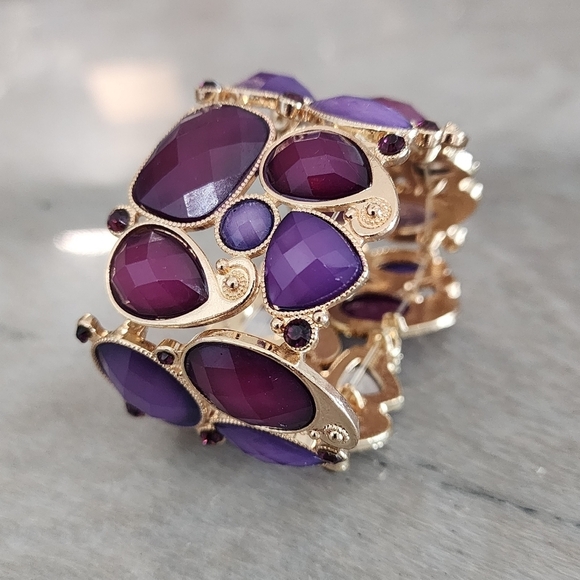 Elegant Royal Purple Gemstone & Gold Stretch Bracelet - Picture 1 of 7
